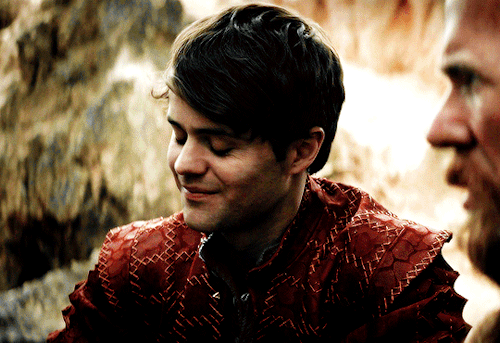 tumblr_6b8d652b040220e36557c630e61a75f1_a84a36e8_500.gif