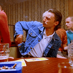 tumblr_a55aa705af51459e93722c201d30041f_e97073e6_250.gif
