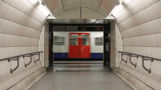Tumblr_l_9375119053609.gif