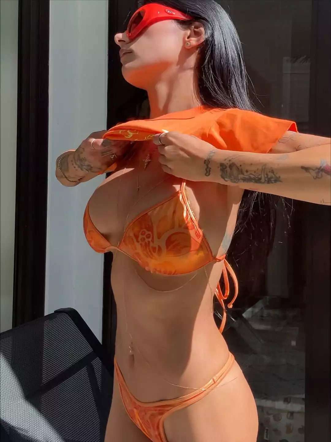 verano forevaaaaaaa 🧡 @diesel x @karolg (6).webp