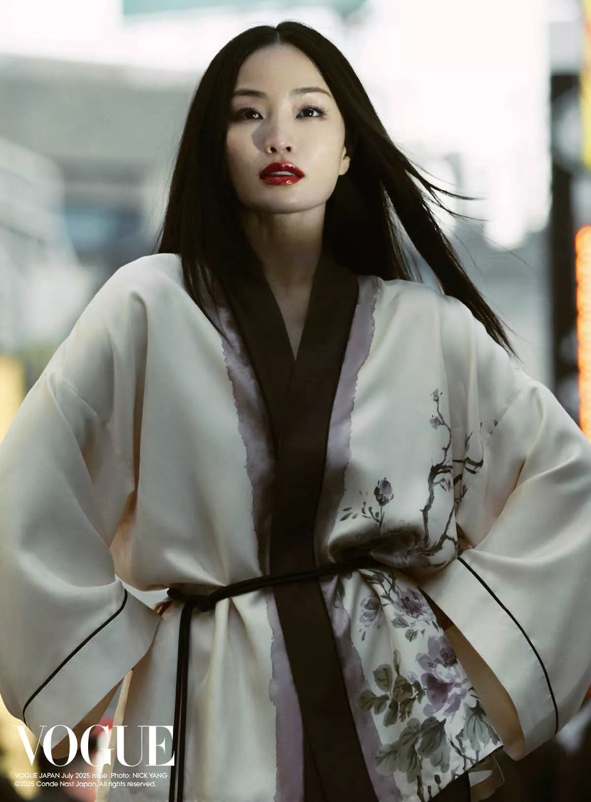 vogue_20japan_anna_20sawai_nick_20yang_VJ311_SAWAI_WEB_1200-1628-8.webp
