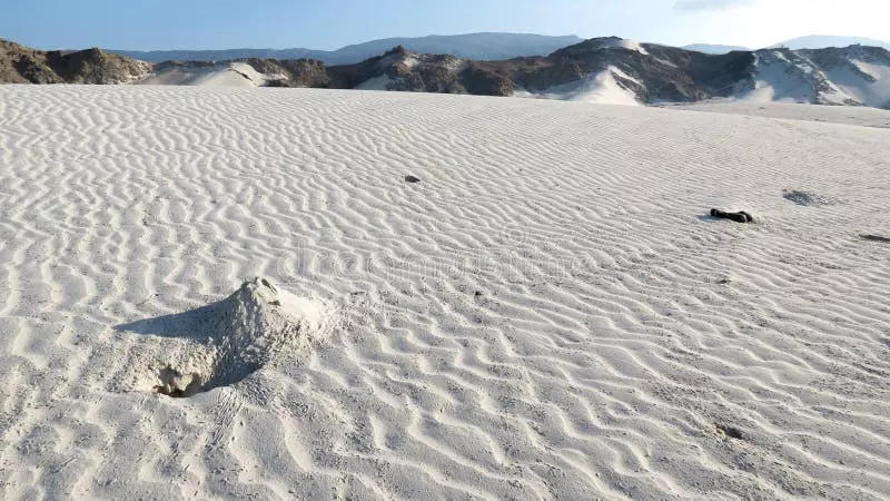 white-sands-texture-landscape-socotra-island-rippling-sand-dunes-stretch-across-yemen-forming-...jpg