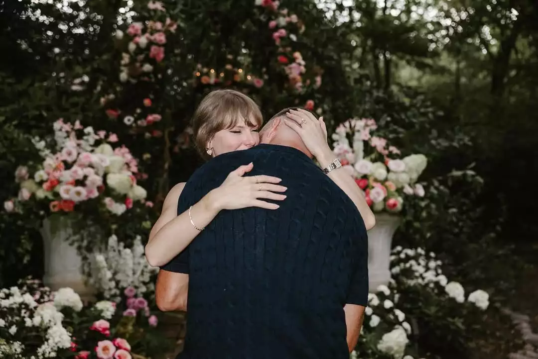 Your English teacher and your gym teacher are getting married 🧨 (3).webp