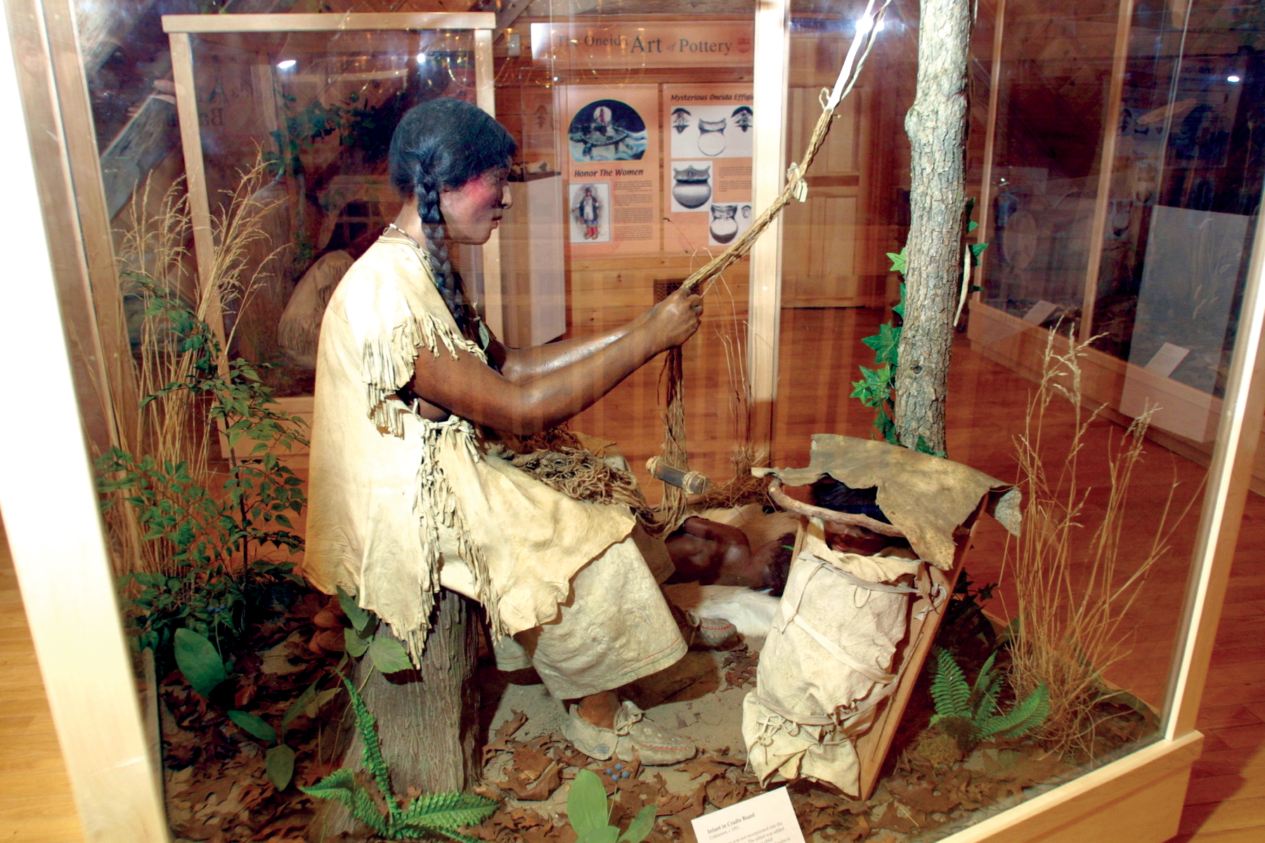 oneida-industries-display-at-shakowi.jpg