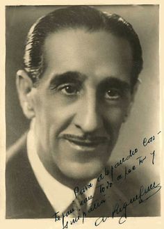 Esto contiene una imagen de: Artistas en la España de aquellos años-Fotos antiguas artistas españoles-Rafael Castillejo-Zaragoza