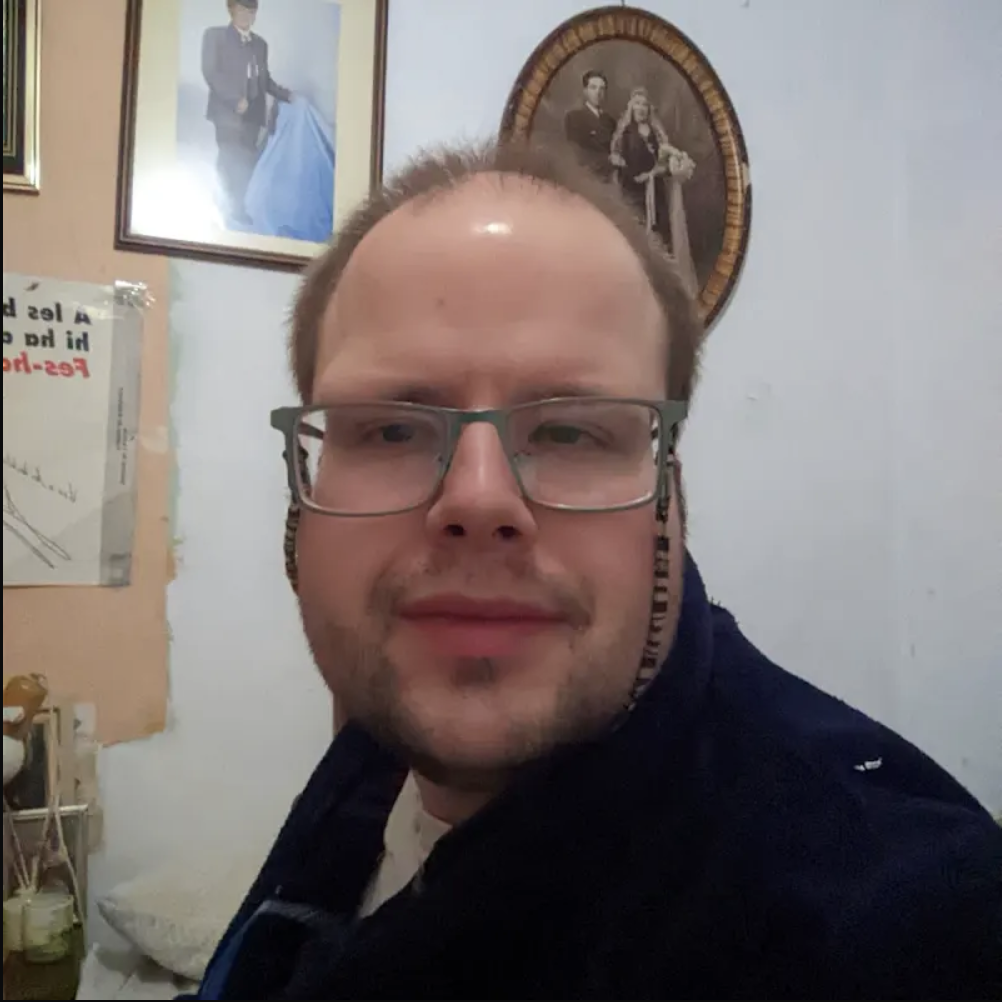 YxrPbAV.png