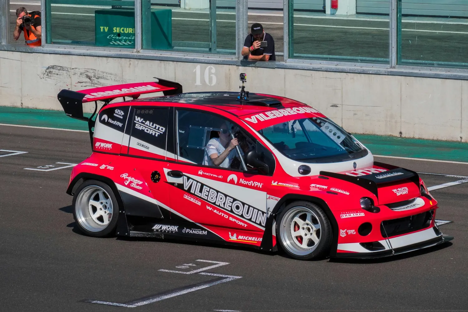 fiat-multiplaa-v8.webp