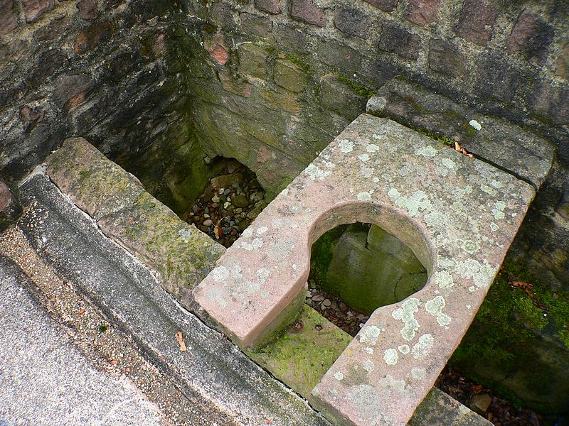 Haselburg_Bad_6.jpg