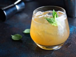 airmail-cocktail-is-260x195.jpg