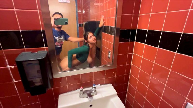 whole-foods-public-bathroom-se.jpg