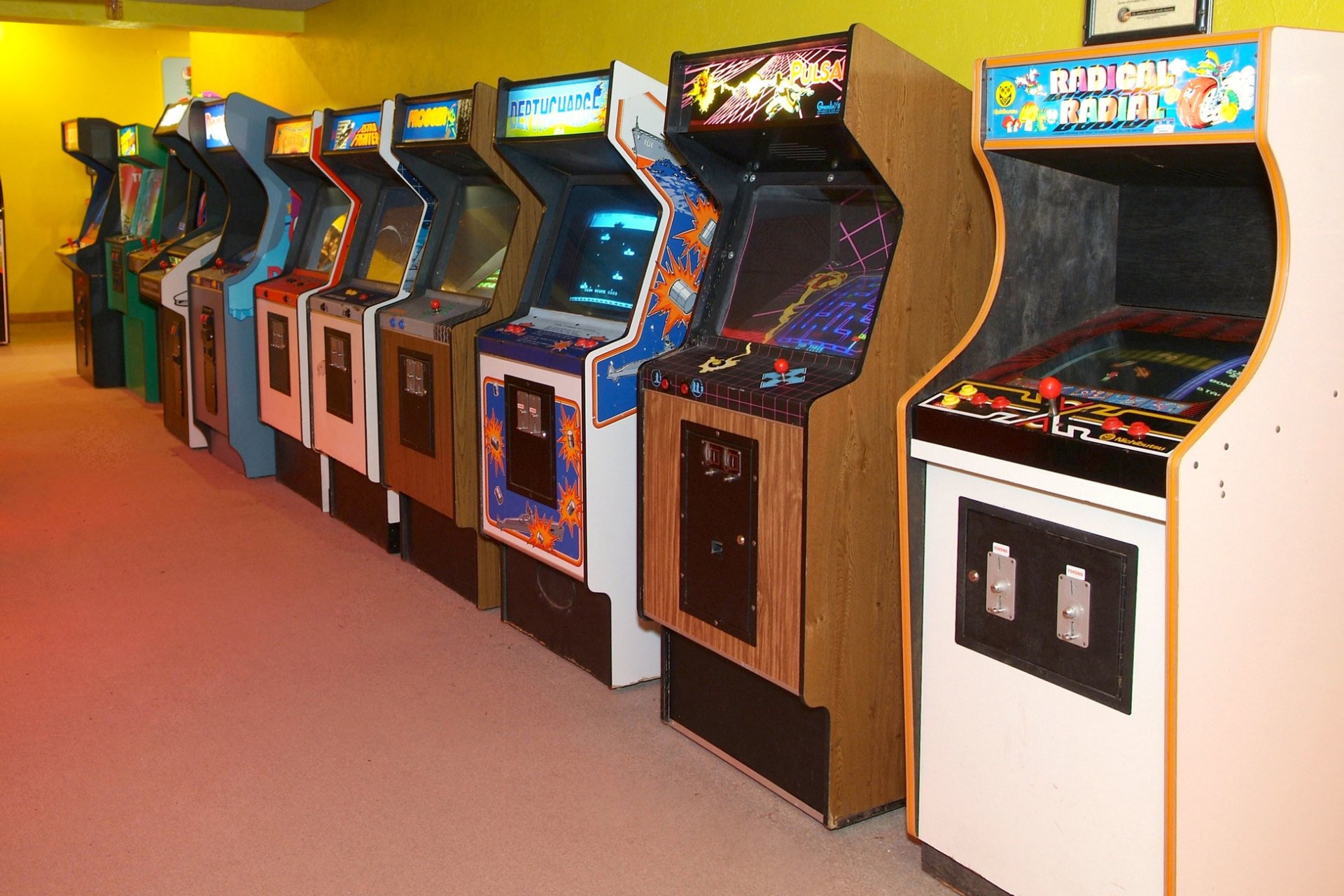 ACAM-games-on-the-floor.jpg