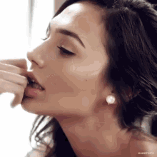 gal-gadot-beauty.gif