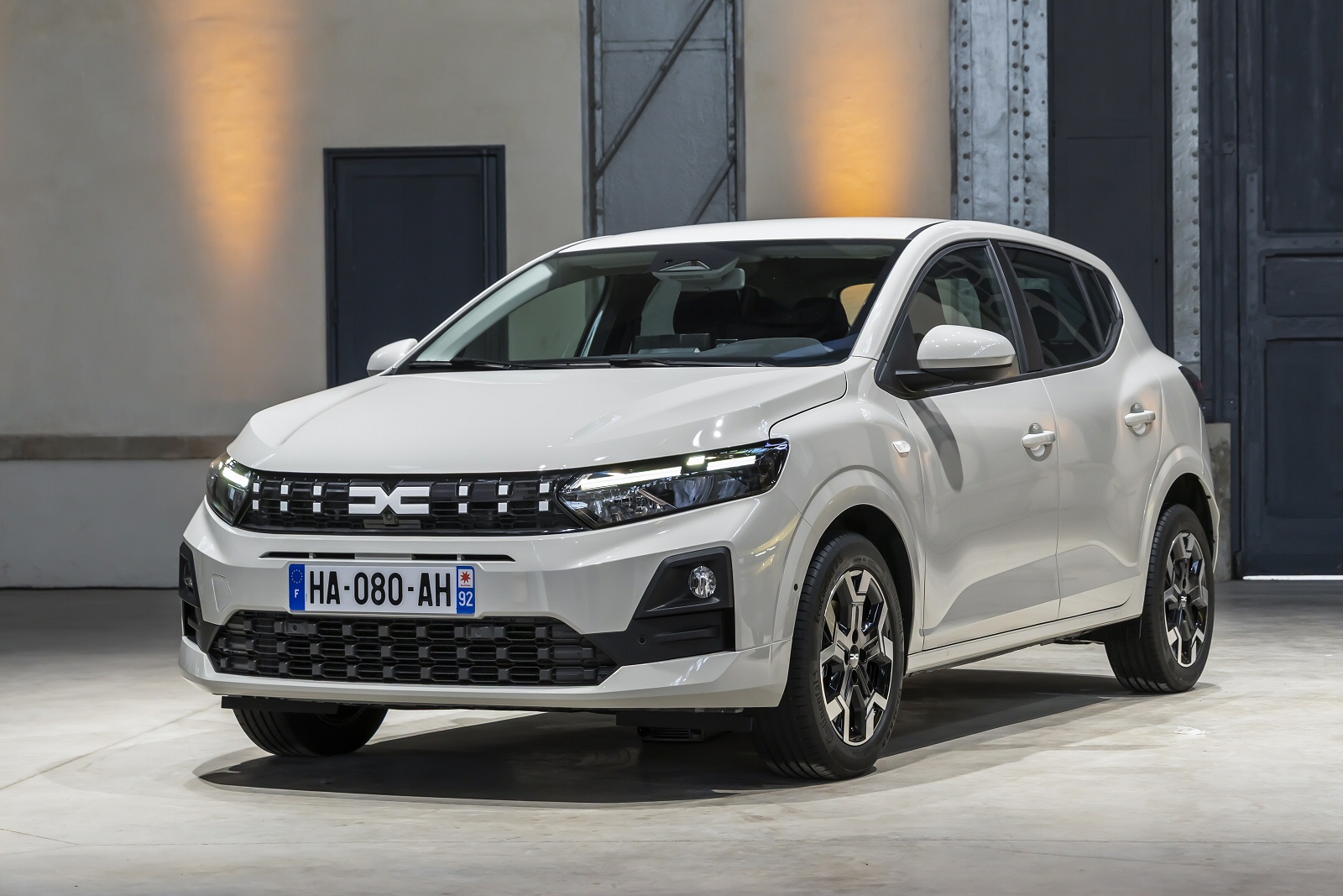 DaciaSandero1025.jpg